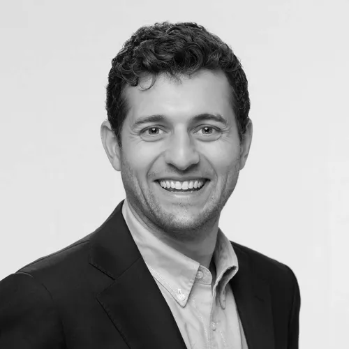 Isaac Shapiro Headshot