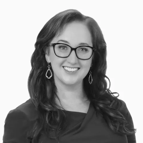 Rose Kautz Headshot