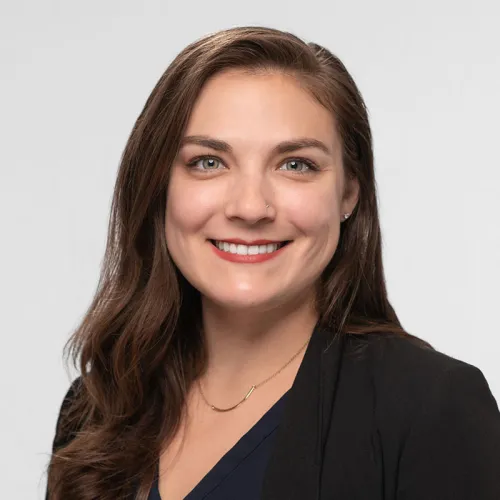 Dayna Olson Headshot