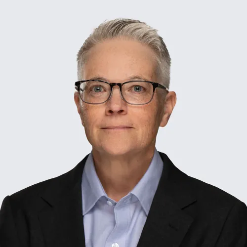 Julie Sherman Headshot